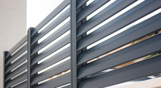 Why Aluminum Open Slat Fencing Is the Best Choice for Modern Homes